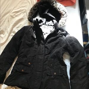 Apt. 9 Black puffer jacket w faux fur lined hood☃️